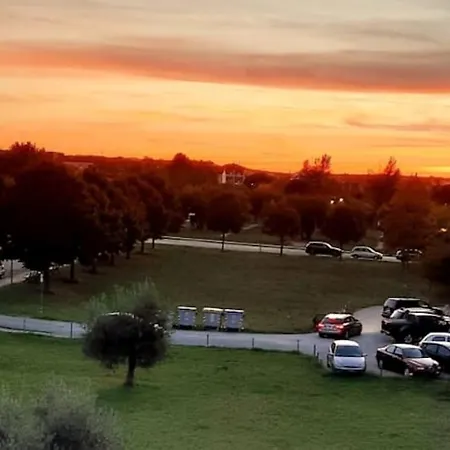 Ai Piedi Del Centro Storico شقة